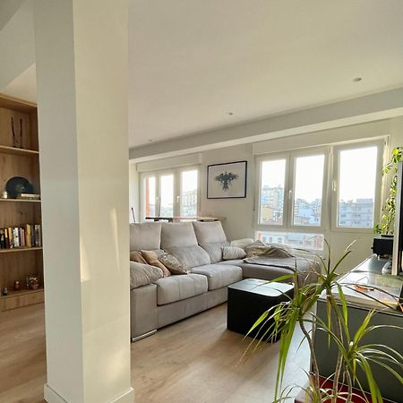 Piso De 2 Habitaciones En Centro, Zona Muy Tranquila Con Playa A 2 Min Andando ヒホン エクステリア 写真
