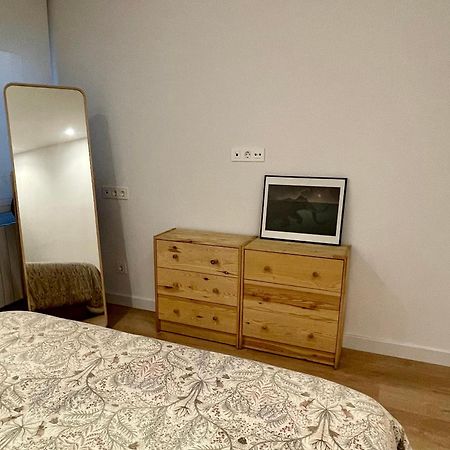 Piso De 2 Habitaciones En Centro, Zona Muy Tranquila Con Playa A 2 Min Andando ヒホン エクステリア 写真