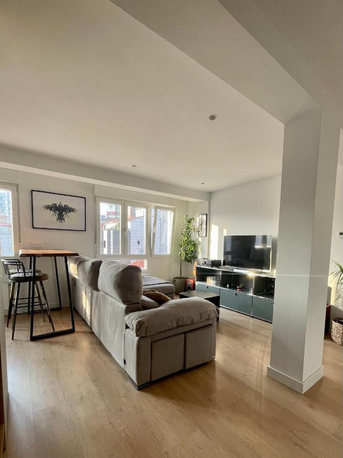 Piso De 2 Habitaciones En Centro, Zona Muy Tranquila Con Playa A 2 Min Andando ヒホン エクステリア 写真